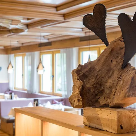 Post Hotel Bach (Tyrol)