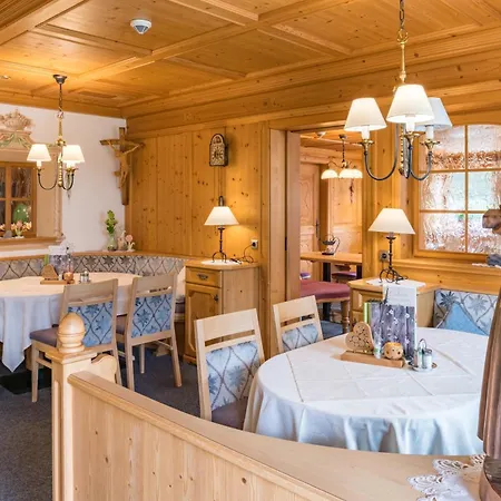 Hotel Post 4*