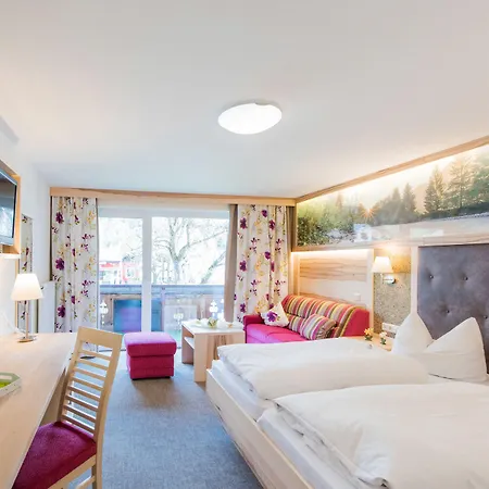 Post Hotel Bach (Tyrol)