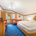 Hotel Post Bach (Tyrol)