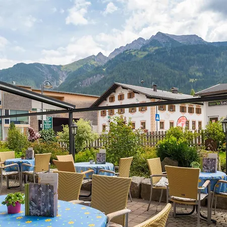 Otel Post Bach (Tyrol)