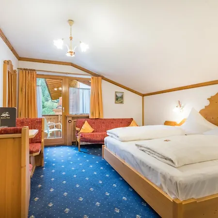 Otel Post Bach (Tyrol)